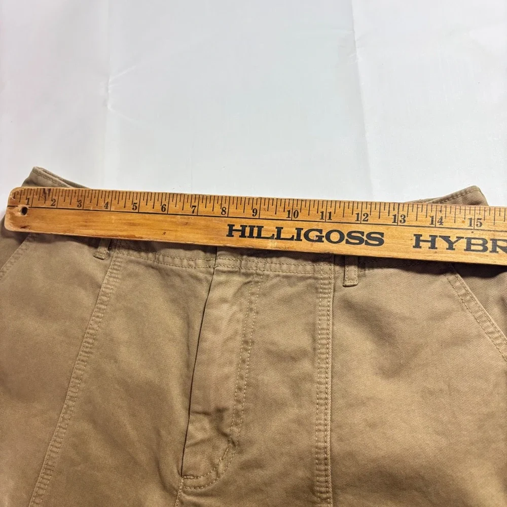 Universal Thread Womens High Rise Khaki Utility Chino‎ Shorts Tan Size 10 NWT